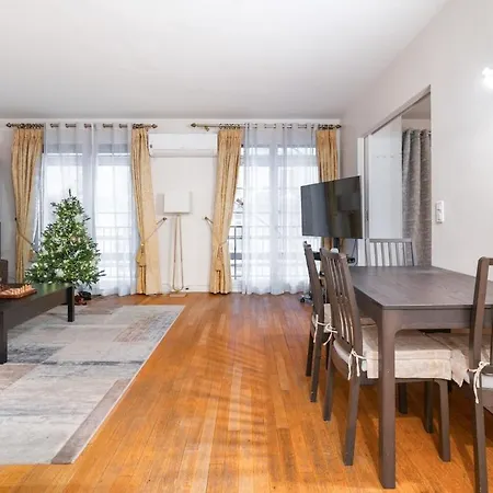 Luxury And Elegance Georges V * Paris