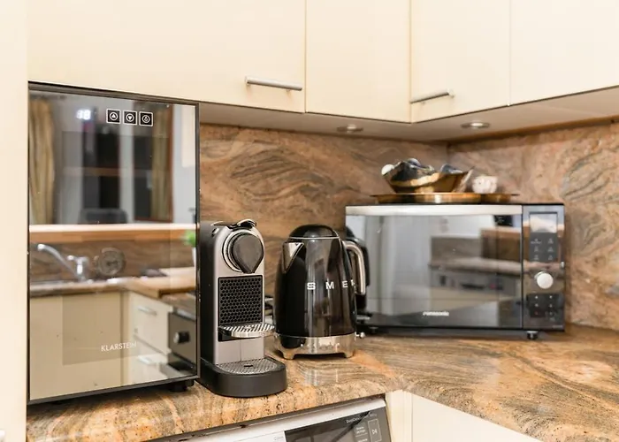 Luxury And Elegance Georges V Apartment Paris