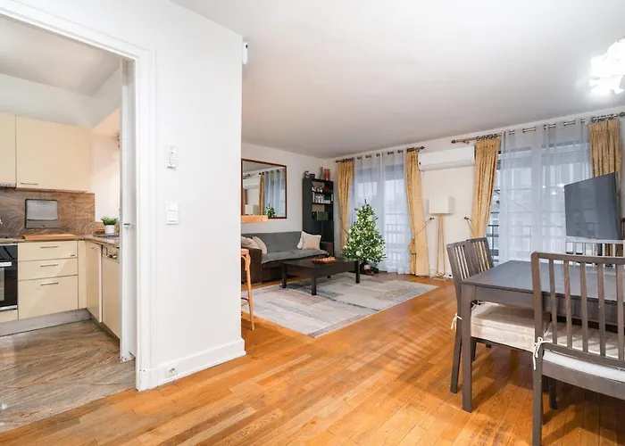 Luxury And Elegance Georges V