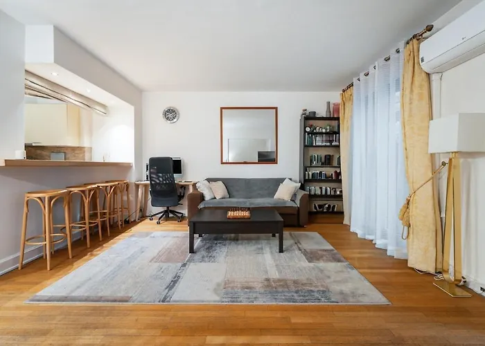 Apartment Luxury And Elegance Georges V Paris