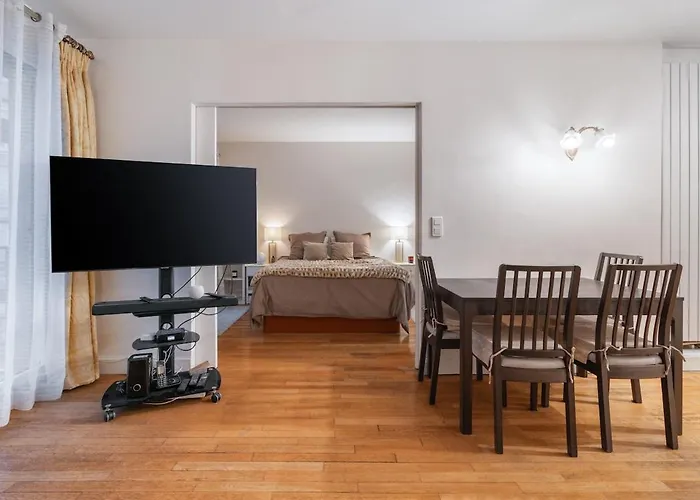 Luxury And Elegance Georges V Apartment Paris